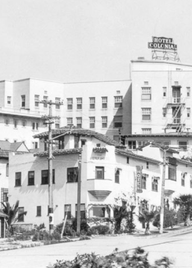 Hero-Banner A black and white image of the Hotel Colonial from an earlier time