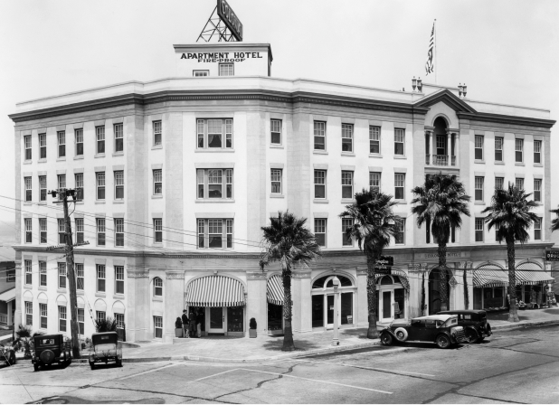 The new Colonial just after construction was completed in 1928. Putnam's Drugstore inside on far ri